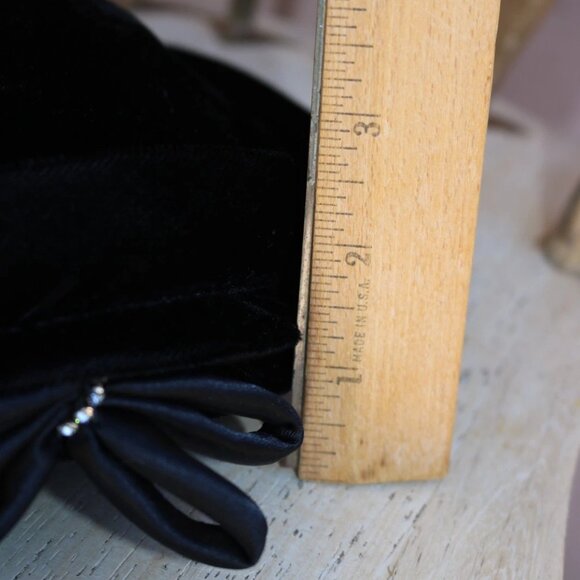 Womens 1950 Vintage Style Velvet Beret Hat Chic Cap - Picture 13 of 13